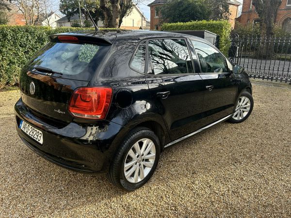 Volkswagen Polo Hatchback, Petrol, 2014, Black