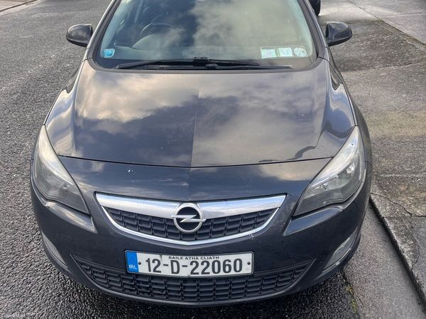 Opel Astra MPV, Diesel, 2012, Black