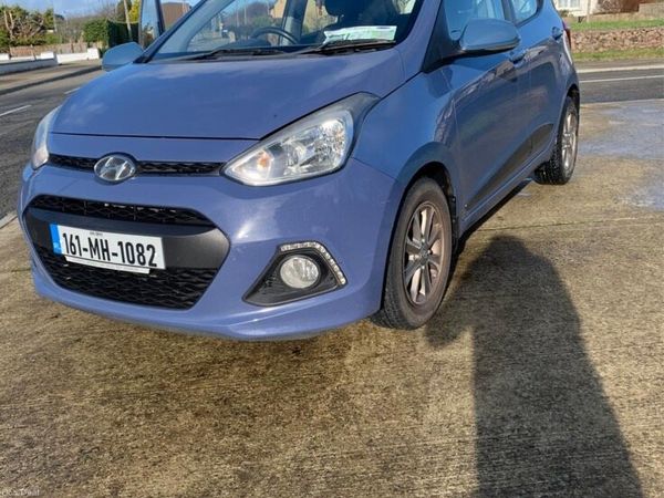 Hyundai i10 Hatchback, Petrol, 2016, Blue