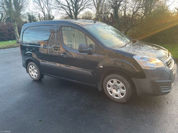 Peugeot Partner MPV, Diesel, 2015, Black
