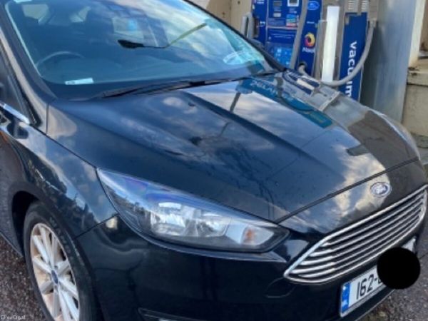 Ford Focus Hatchback, Petrol, 2016, Black