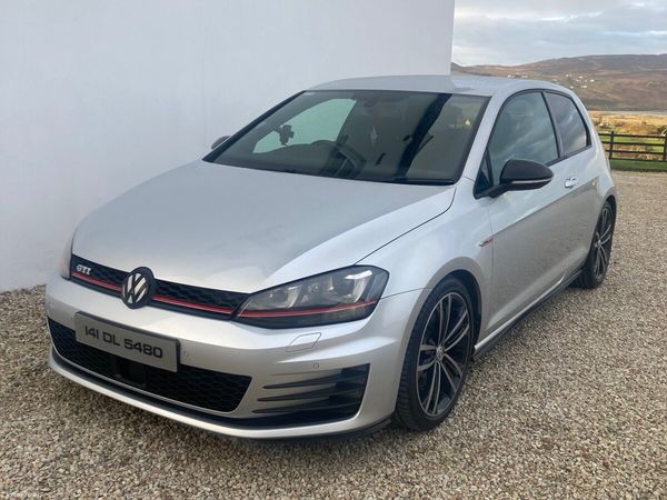 Volkswagen Golf Hatchback, Petrol, 2014, Silver