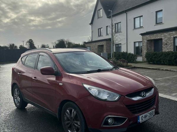 Hyundai ix35 SUV, Diesel, 2010, Red