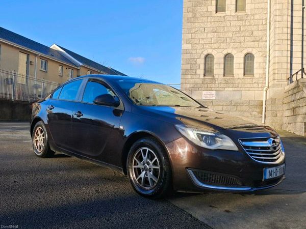 Opel Insignia Saloon, Diesel, 2014, Brown