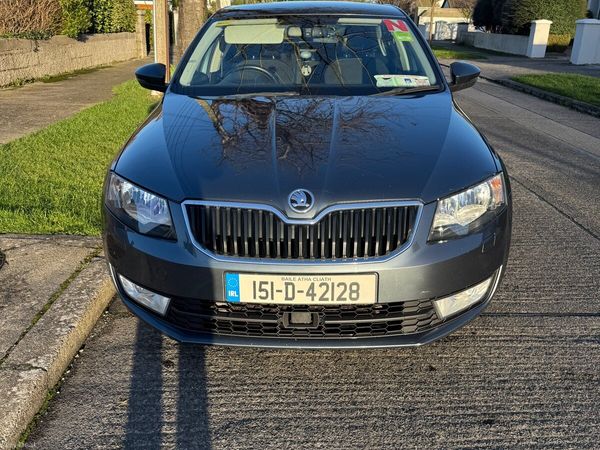 Skoda Octavia Hatchback, Diesel, 2015, Grey