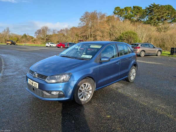 Volkswagen Polo Hatchback, Petrol, 2017, Blue