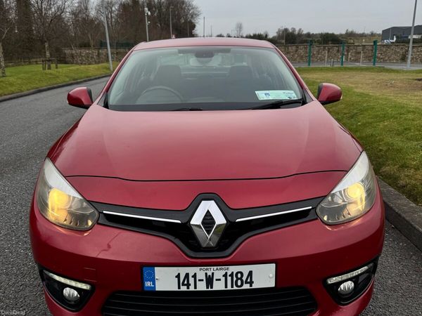Renault Fluence Saloon, Diesel, 2014, Red