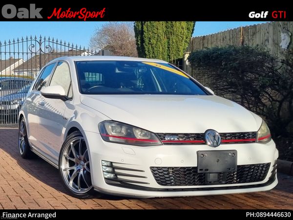 Volkswagen Golf Hatchback, Petrol, 2014, White