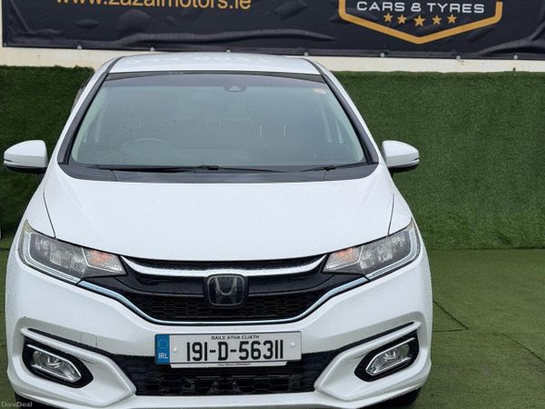 Honda Fit Hatchback, Petrol Hybrid, 2019, White