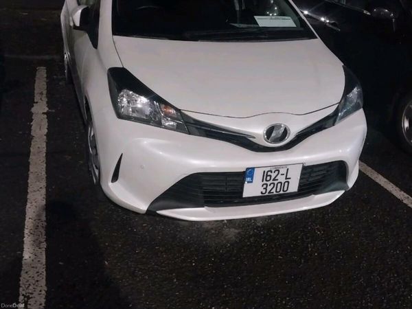 Toyota Vitz Hatchback, Petrol, 2016, White