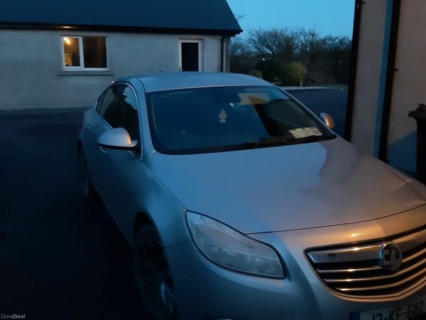 Vauxhall Insignia Hatchback, Diesel, 2012, Silver