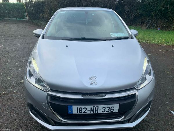 Peugeot 208 Hatchback, Petrol, 2018, Grey