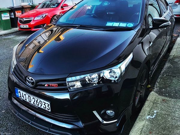 Toyota Corolla Saloon, Petrol, 2014, Black