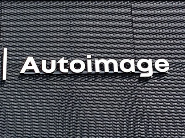 Renault Clio Hatchback, Petrol, 2023, Black