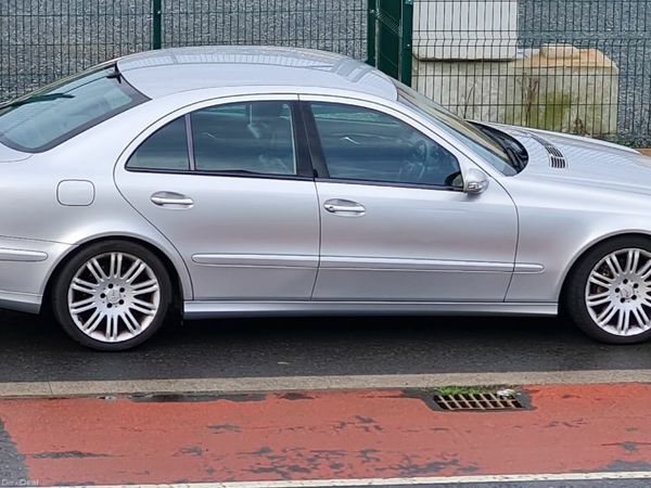 Mercedes-Benz E-Class Saloon, Petrol, 2006, Silver
