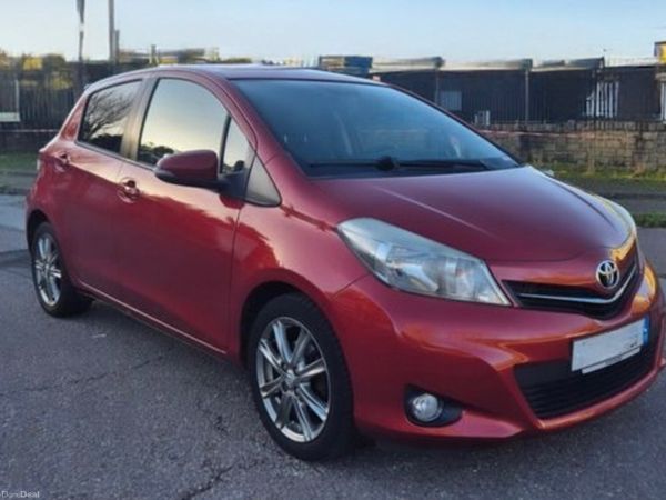 Toyota Yaris Hatchback, Petrol, 2013, Red