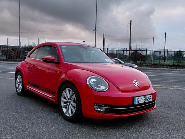 Volkswagen Beetle Hatchback, Petrol, 2012, Red