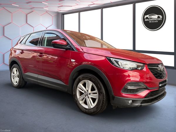 Vauxhall Grandland X Hatchback, Petrol, 2020, Red