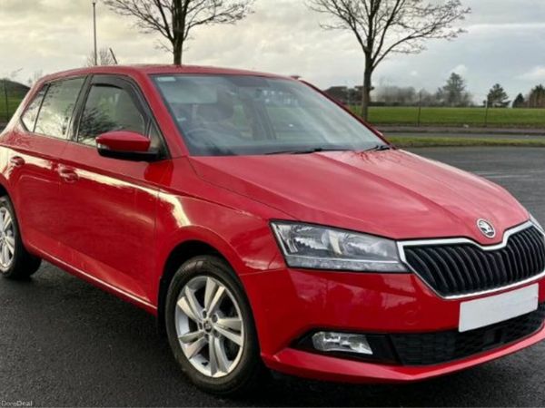 Skoda Fabia Hatchback, Petrol, 2018, Red