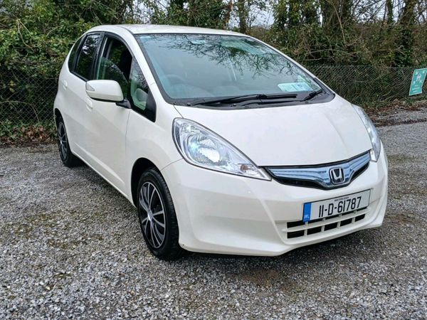 Honda Fit Hatchback, Petrol Hybrid, 2011, White