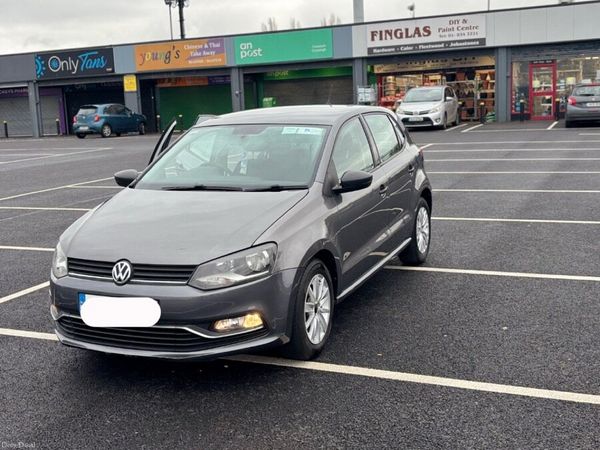 Volkswagen Polo Hatchback, Petrol, 2015, Grey