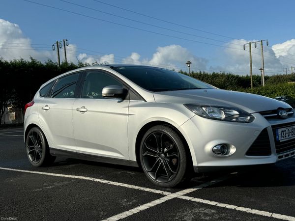 Ford Focus Hatchback, Petrol, 2013, Silver