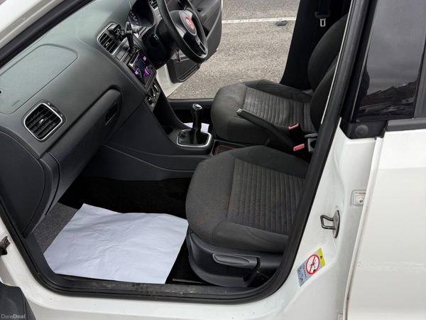 Volkswagen Polo Hatchback, Petrol, 2012, White