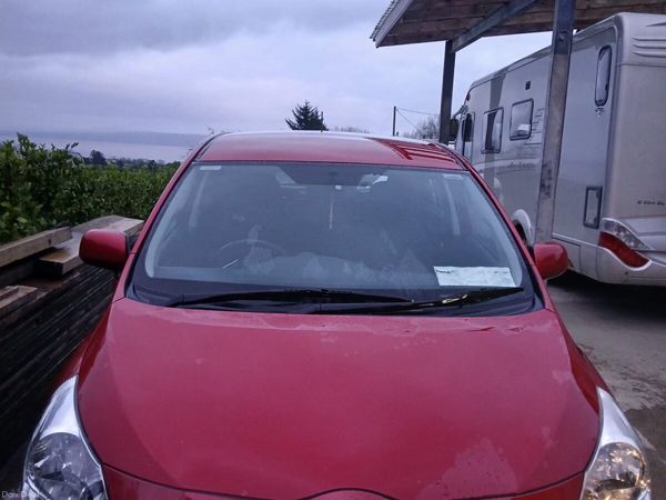 Toyota Verso MPV, Diesel, 2012, Red