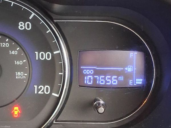 Hyundai i10 Hatchback, Petrol, 2014, Silver