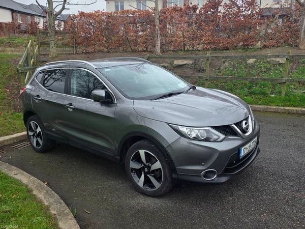 Nissan Qashqai SUV, Diesel, 2017, Grey