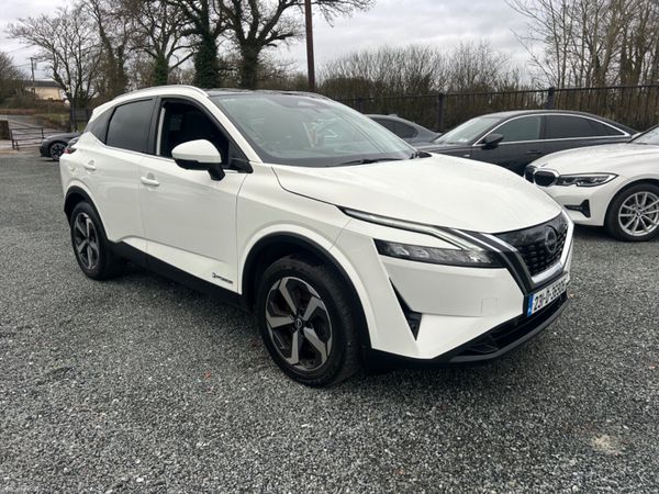 Nissan Qashqai MPV, Petrol, 2023, White