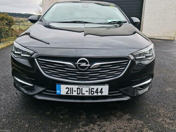 Opel Insignia Hatchback, Diesel, 2021, Black