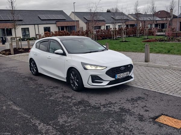 Ford Focus Hatchback, Diesel, 2024, White