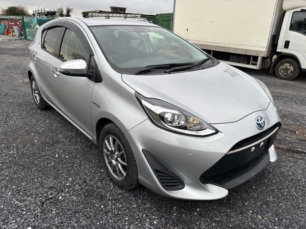 Toyota Aqua Hatchback, Petrol Hybrid, 2019, Silver