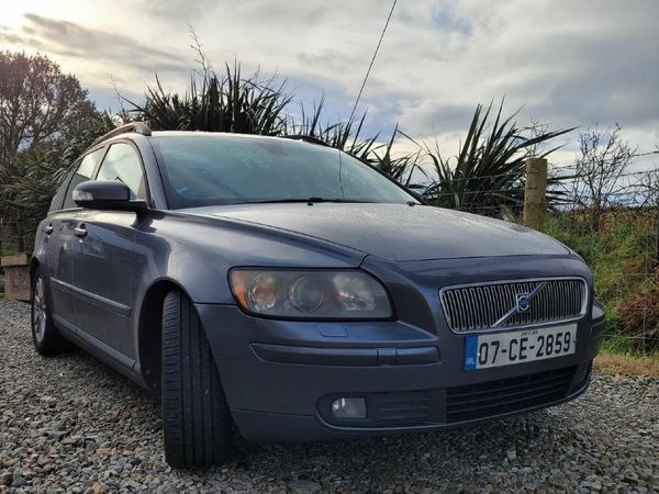 Volvo V50 Estate, Diesel, 2007, Grey