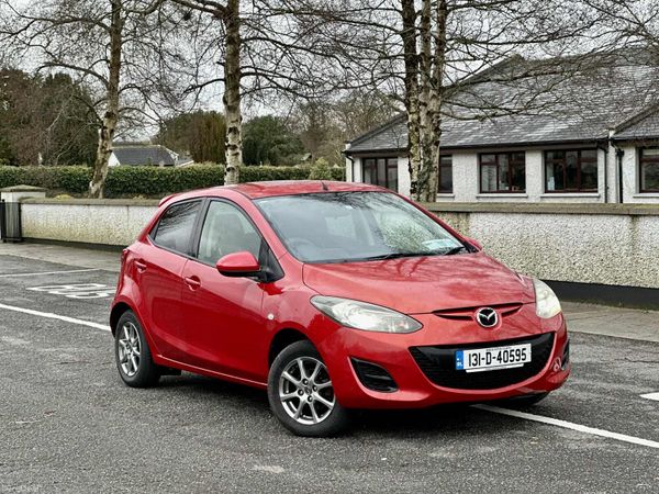 Mazda Demio MPV, Petrol, 2013, Red