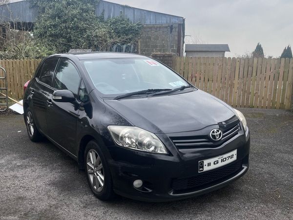 Toyota Auris Hatchback, Diesel, 2011, Black