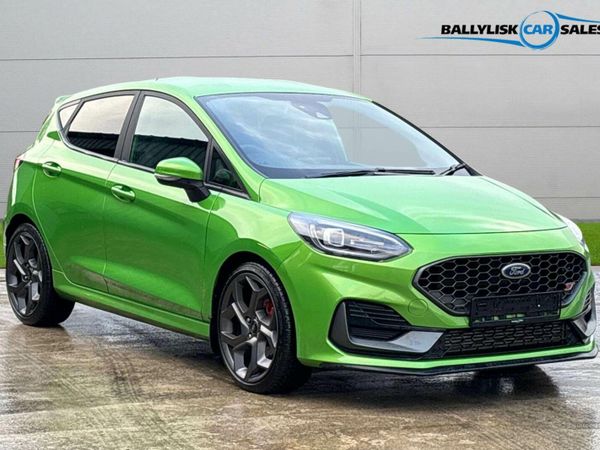 Ford Fiesta , Petrol, 2022, Green