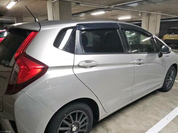 Honda Fit Hatchback, Petrol Hybrid, 2014, Silver