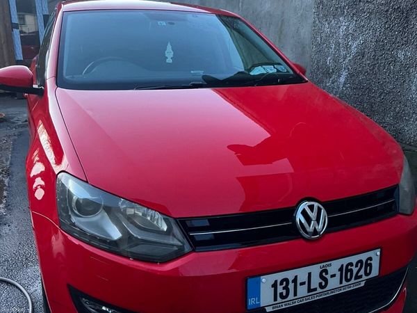 Volkswagen Polo Hatchback, Petrol, 2013, Red