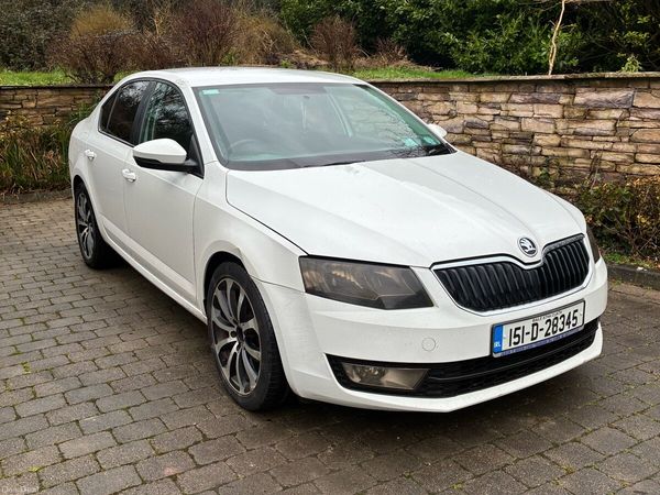 Skoda Octavia Saloon, Diesel, 2015, White