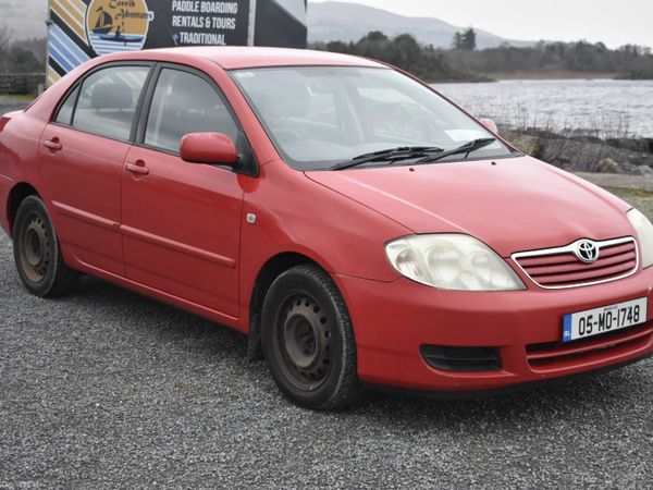 Toyota Corolla Saloon, Petrol, 2005, Red