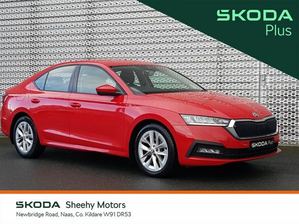 Skoda Octavia Saloon, Petrol, 2021, Red