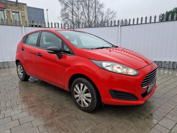 Ford Fiesta Hatchback, Petrol, 2013, Red