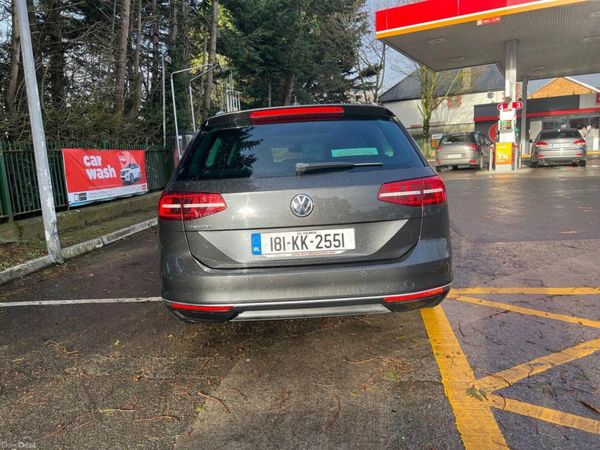 Volkswagen Passat Estate, Diesel, 2018, Grey