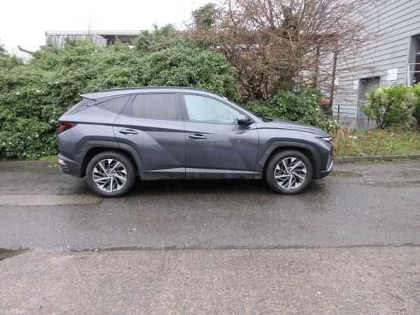 Hyundai Tucson SUV, Diesel, 2022, Grey
