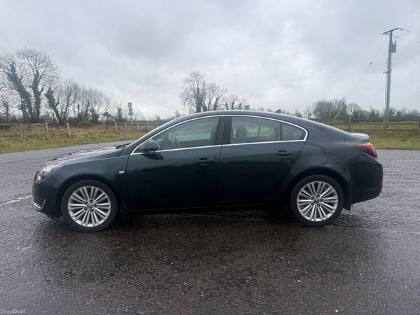 Opel Insignia Hatchback, Diesel, 2015, Green