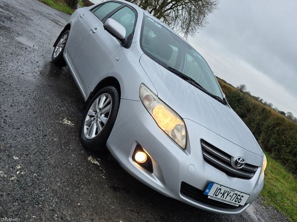 Toyota Corolla Saloon, Petrol, 2010, Silver