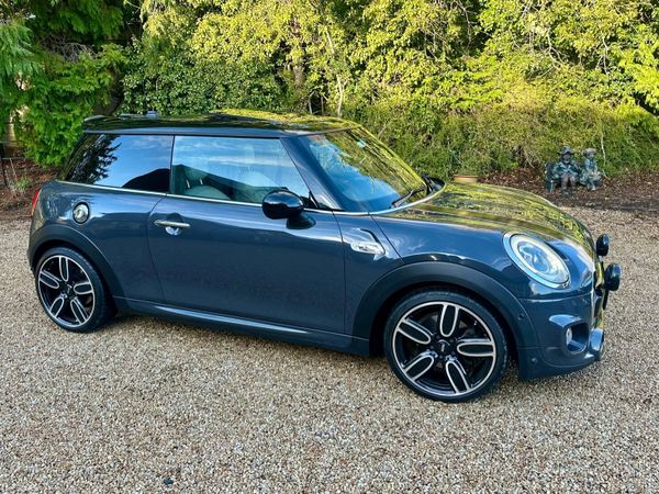 Mini Cooper Hatchback, Diesel, 2016, Grey