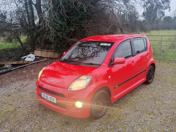 Daihatsu Sirion Hatchback, Petrol, 2007, Red